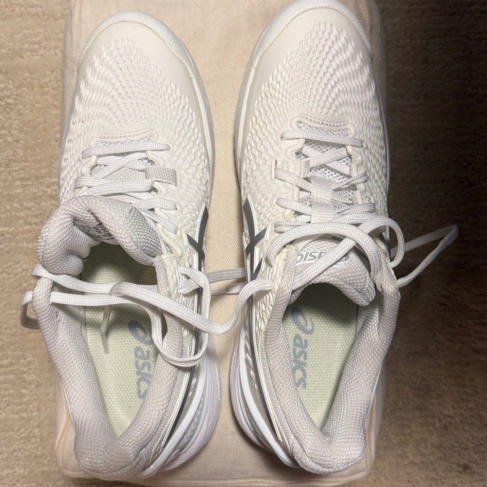 ASICS gel resolution 9 tennis shoes